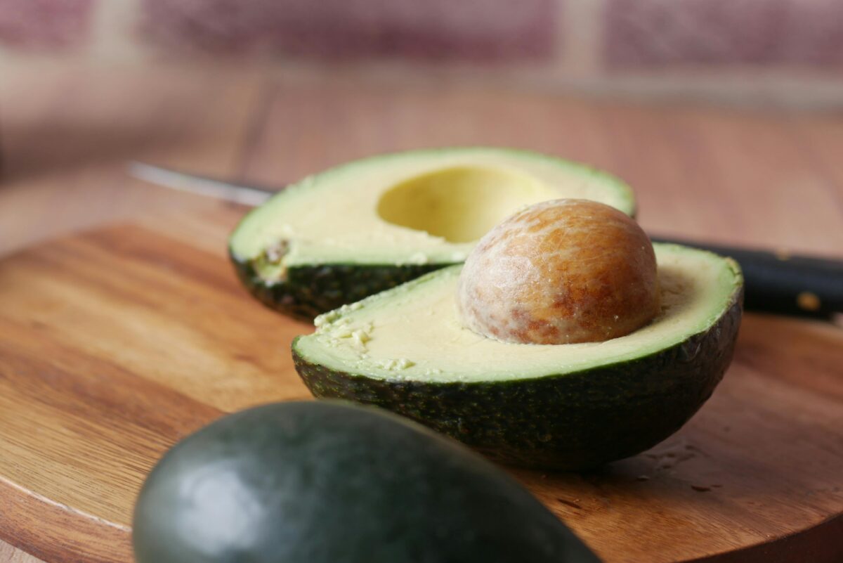 5 trucos para conservar un aguacate fresco